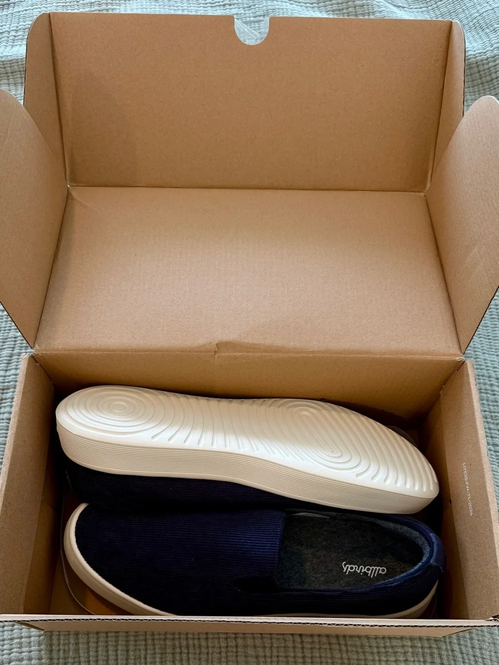 Allbirds Cruiser Slip-On Corduroy Dark Navy Men’s 9.5 (NEW in box)